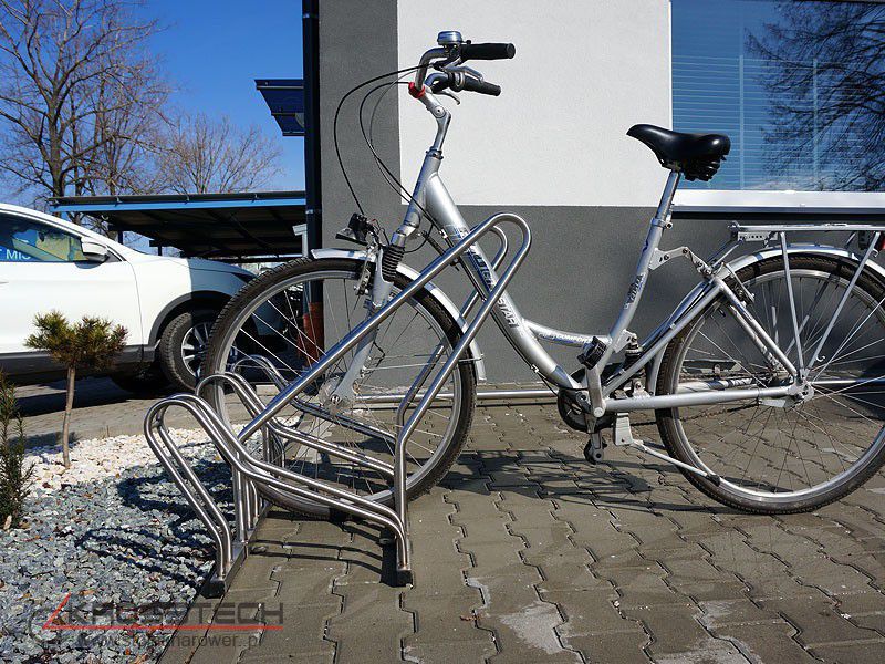 Stojak na rowery CROSS-5 z barierką inox